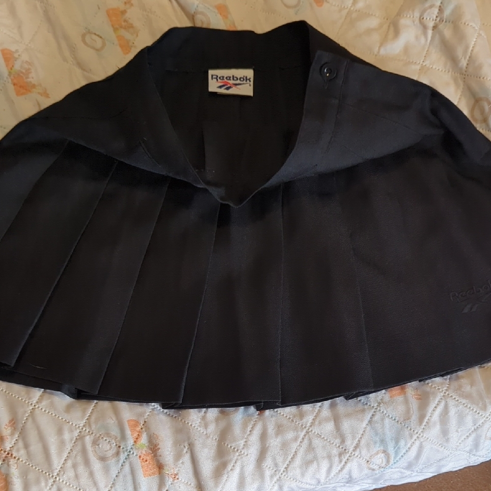 Reebok Classic Black Pleated Skirt
